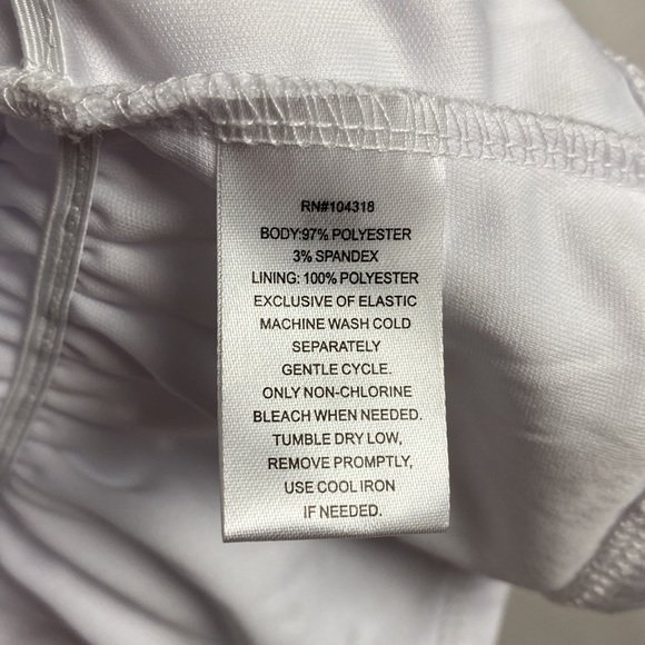 Derek Heart white eyelet lined top NWT size S - Picture 8 of 9